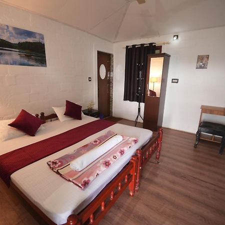 Regina Silva Camping & Nature Resort Paithalmala ภายนอก รูปภาพ